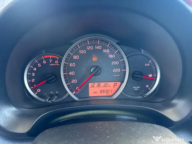 Toyota YARIS 1,5 automata vvt benzina 89300Km reali, impecabila