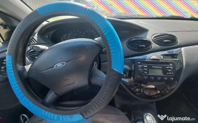 Vând Ford focus,ghia