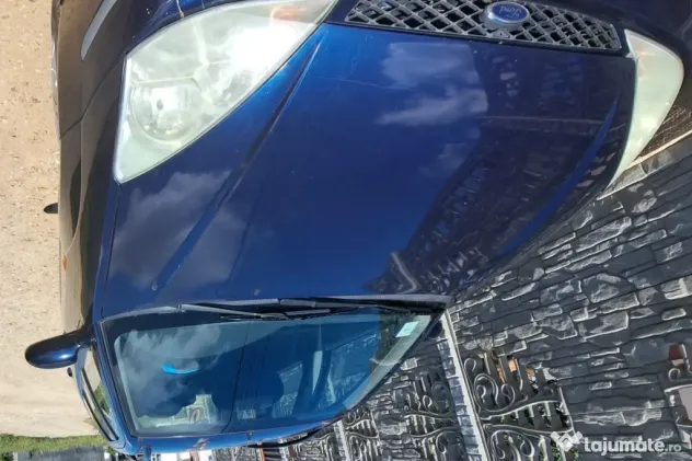 Vând Ford focus,ghia