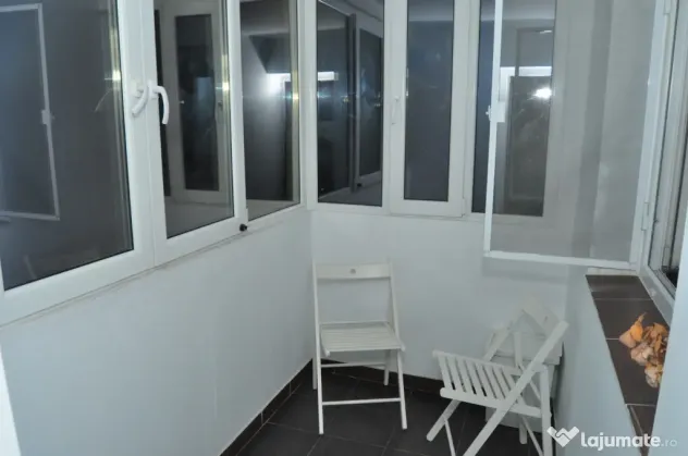 Apartament de vanzare 3 camere str. Slt. Popa