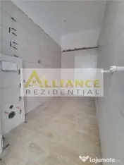 Young Residence 2 cam 60 mp la 10 min metrou
