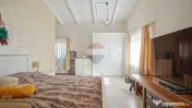 Comision 0 | Casă cu panouri fotovoltaice, piscină, gar... 