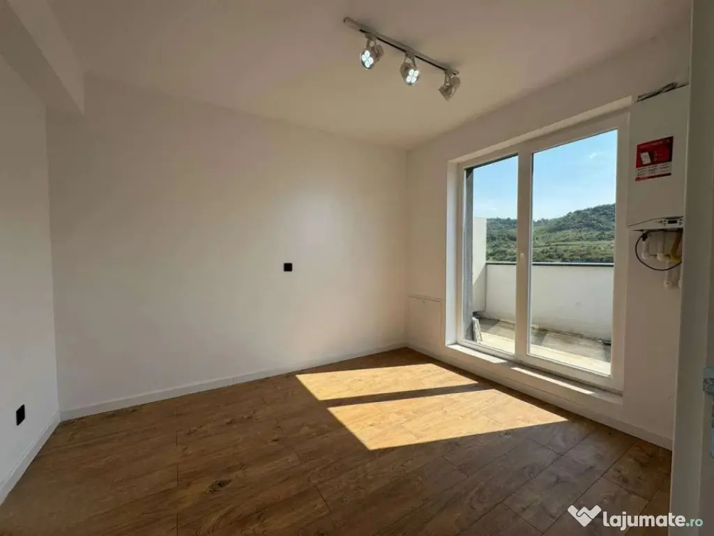 Apartament de vanzare DECOMANDAT 2 camere, 52mp zona Terra - Floresti (Cluj)