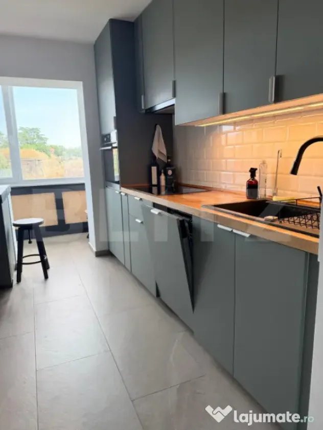 Apartament premium cu vedere spectaculoasă spre Cetatea Alb - Alba Iulia (Alba)