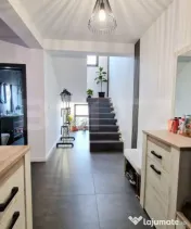 Duplex modern cu 4 camere, 150 mp utili, priveliste superba, 
