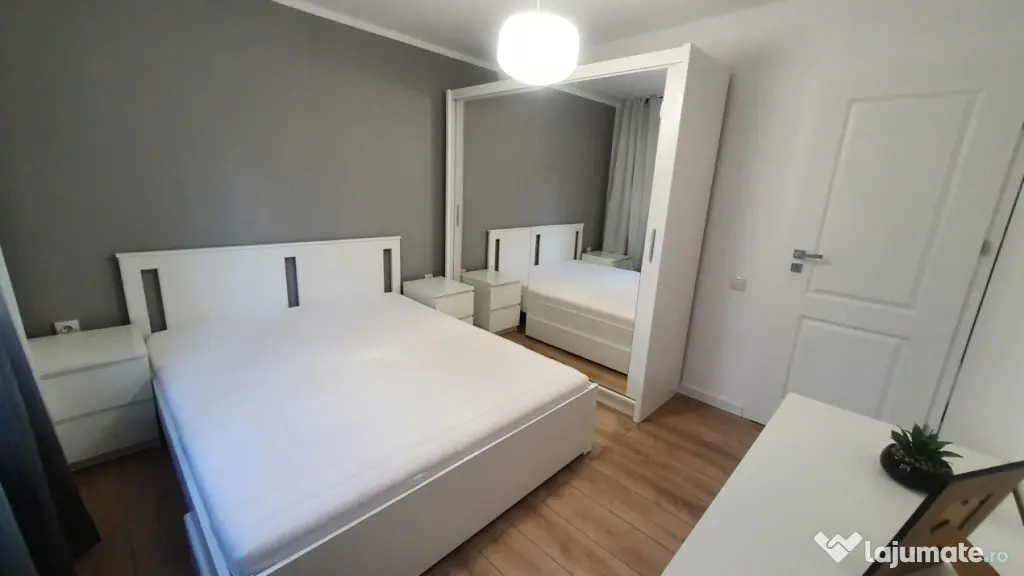 Apartament de vanzare DECOMANDAT ,3 camere 52 mp , zona INTR - Cluj-Napoca (Cluj)