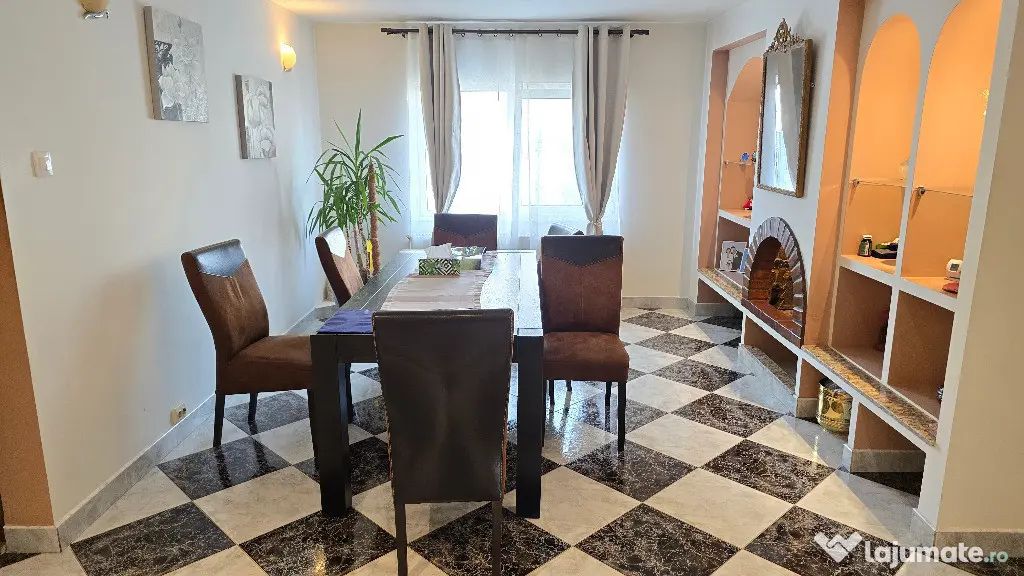 Vand apartament 4 camere cu GARAJ in Deva, zona Dorobanti, etaj 2, - Deva (Hunedoara)