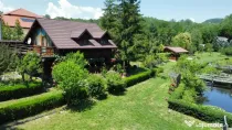 DOMENIU DE 2.1 HA CU 2 CABANE LAC SI PADURE - OPORTUNITATE P