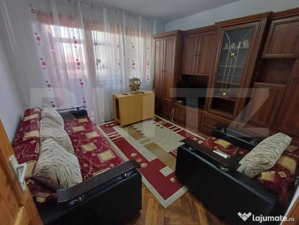 Apartament de vanzare, cu 2 camere, 42mp, zona 9 Mai - Targu Jiu (Gorj)