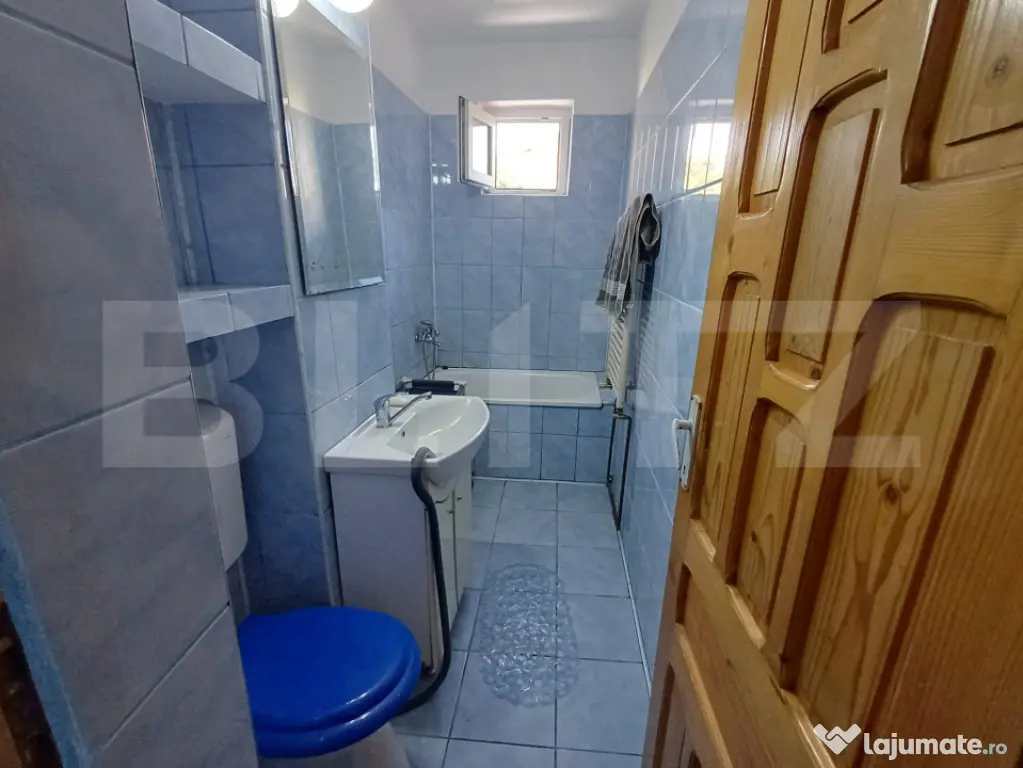 Apartament de vanzare, cu 2 camere, 42mp, zona 9 Mai - Targu Jiu (Gorj)