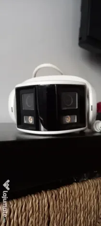 Camera IP Hikvision doua lentile Tehnologie ColorVu