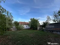 Casa de vanzare-6000mp teren