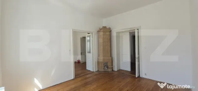 Casă boierească P+M, 7 camere, 227 mp utili, în zona cent - Craiova (Dolj)