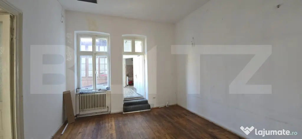 Casă boierească P+M, 7 camere, 227 mp utili, în zona cent - Craiova (Dolj)