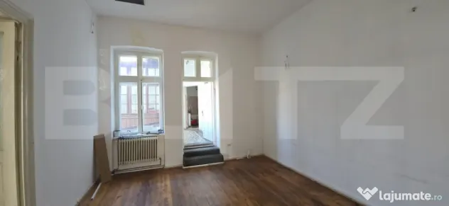 Casă boierească P+M, 7 camere, 227 mp utili, în zona cent - Craiova (Dolj)