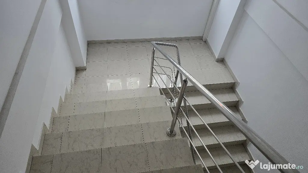 Inchiriez apartament 2 camere decomandat in Deva, zona Gojdu, etaj 2, - Deva (Hunedoara)