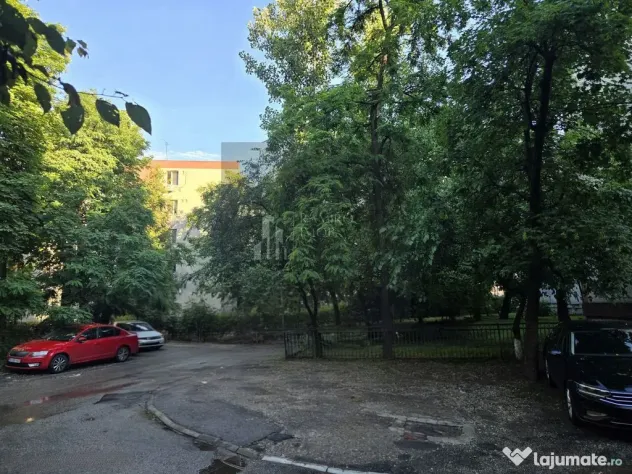 Apartament 3 camere/ etaj 2 - Piata Rahova- bloc 4 etaje/... - Bucuresti (Bucuresti-Ilfov)