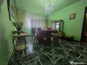 Apartament 3 camere/ etaj 2 - Piata Rahova- bloc 4 etaje/...