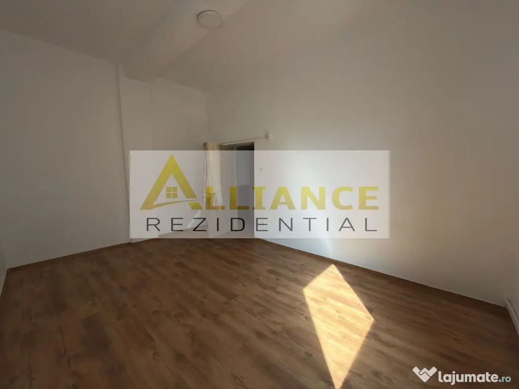 Casa individuala de vanzare in Catelu - 14 camere - teren... - Catelu (Bucuresti-Ilfov)
