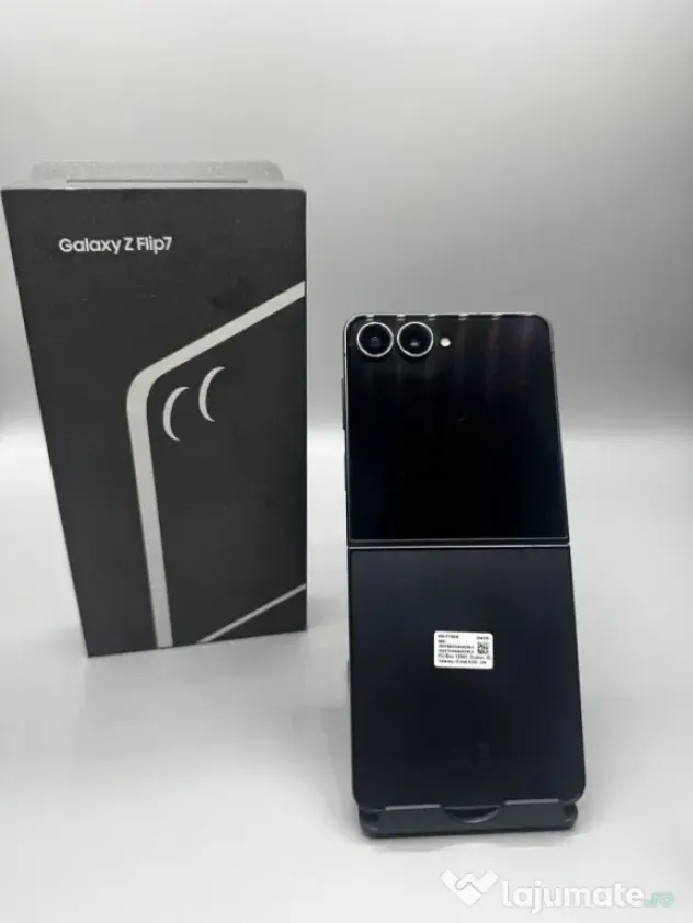 Samsung Galaxy Z Flip 7 Memorie: 256GB RAM: 12GB Baterie: 4300 mAh ID_1103
