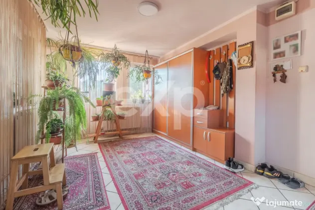 Casă 6 camere P+M cu 543 mp teren, 75 mp anexe , Oradea - Oradea (Bihor)