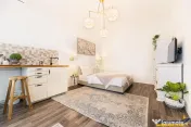 3 apartamente transfer afacere, locuri parcare, Centrul Is