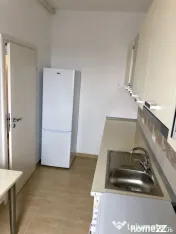 Piata sudului pridvorului tineretului city 