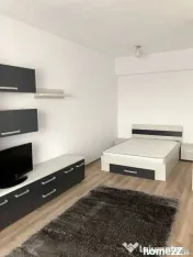 Piata sudului pridvorului tineretului city 