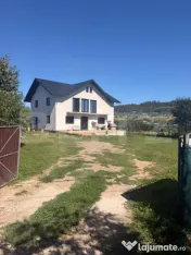 Casa etaj, 165 mp utili, 3600 mp tere si Iaz de pescuit -Dar 