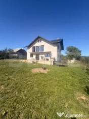 Casa etaj, 165 mp utili, 3600 mp tere si Iaz de pescuit -Dar 