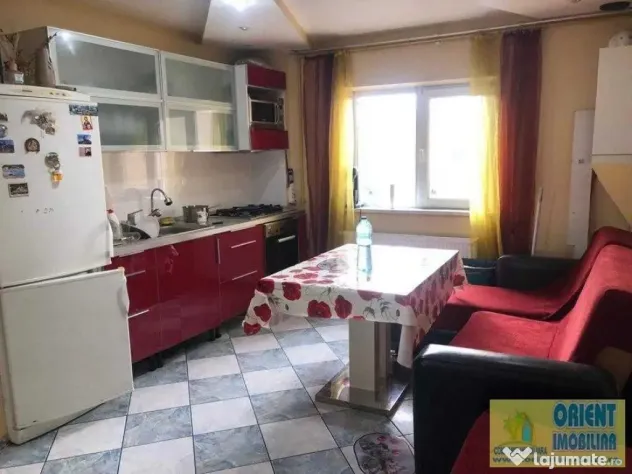 Bratianu, de inchiriat 3 camere, mobilat, gaze, termen lung - Constanta (Constanta)