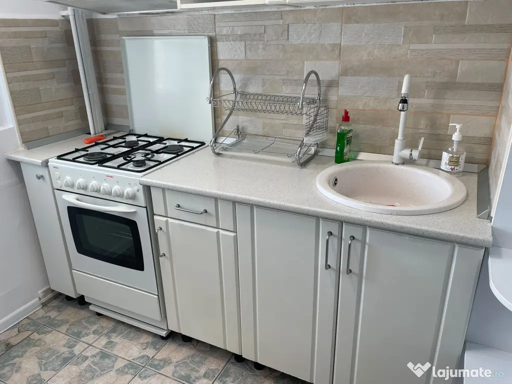 Inchiriez Apartament 3 camere, Calea Giulesti, confortabil si utilat