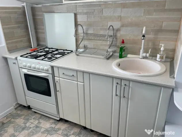 Inchiriez Apartament 3 camere, Calea Giulesti, confortabil si utilat