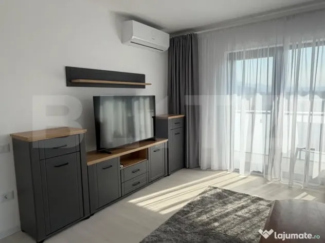Apartament 2 camere , modern , 60 mp, prima inchiriere , par - Cristian (Brasov)