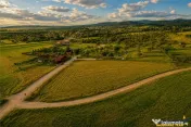 3.800mp recomandat: investitie,rezidenta vacanta,domeniu pri
