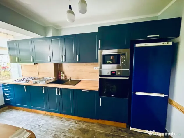Închiriez apartament 2 camere ultracentral