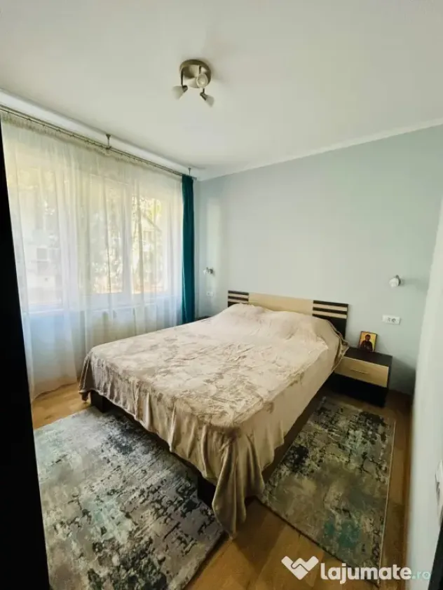 Închiriez apartament 2 camere ultracentral