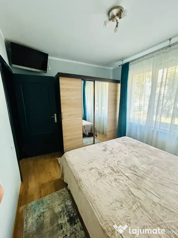 Închiriez apartament 2 camere ultracentral