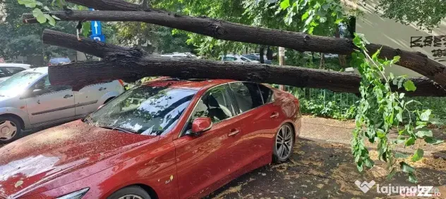Auto avariat Infiniti Q50 - Bucuresti (Bucuresti-Ilfov)
