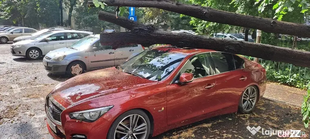 Auto avariat Infiniti Q50 - Bucuresti (Bucuresti-Ilfov)