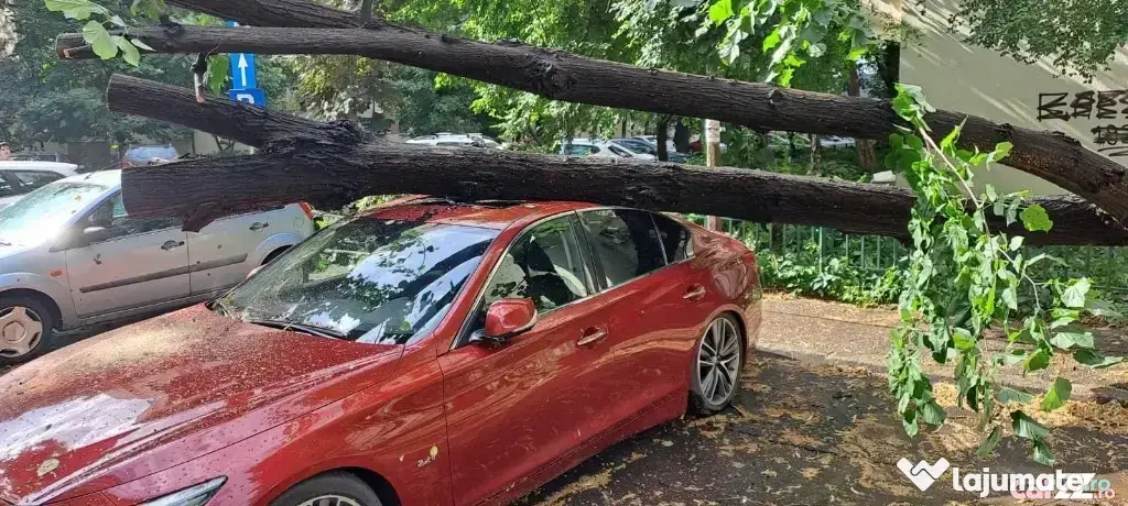 Auto avariat Infiniti Q50 - Bucuresti (Bucuresti-Ilfov)