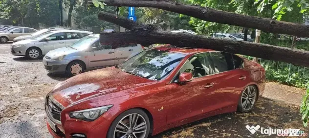 Auto avariat Infiniti Q50 - Bucuresti (Bucuresti-Ilfov)