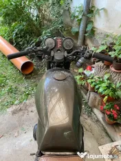 Motocicletă Suzuki, proiect custom scrambler cafe racer 