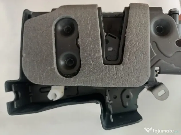 Broască ușă stânga față LR091344 Range Rover / Land Rover 8X2A-21813-BE