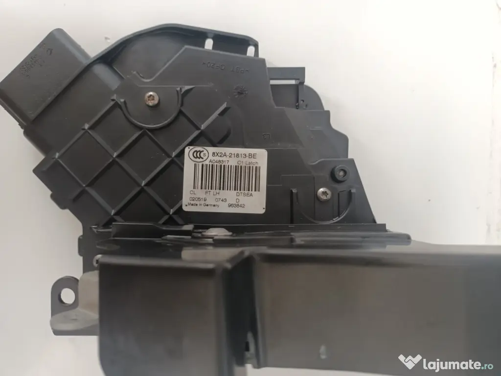 Broască ușă stânga față LR091344 Range Rover / Land Rover 8X2A-21813-BE