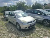 Ford Fiesta,an 2007, 1.4 benzina = 1200 euro 