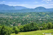 3.000mp de incantare montana cu cabana din lemn masiv, Zarne
