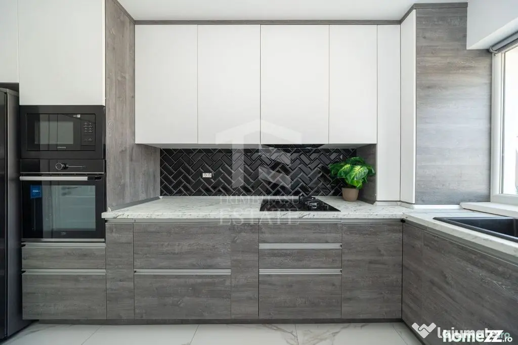 Subcetate|Coresi-Apartament 2 camere 60 mp+loc de parcare - Sanpetru (Brasov)