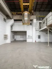 PLOIESTI ~XENIA spațiu industrial generos partajabil de ... 