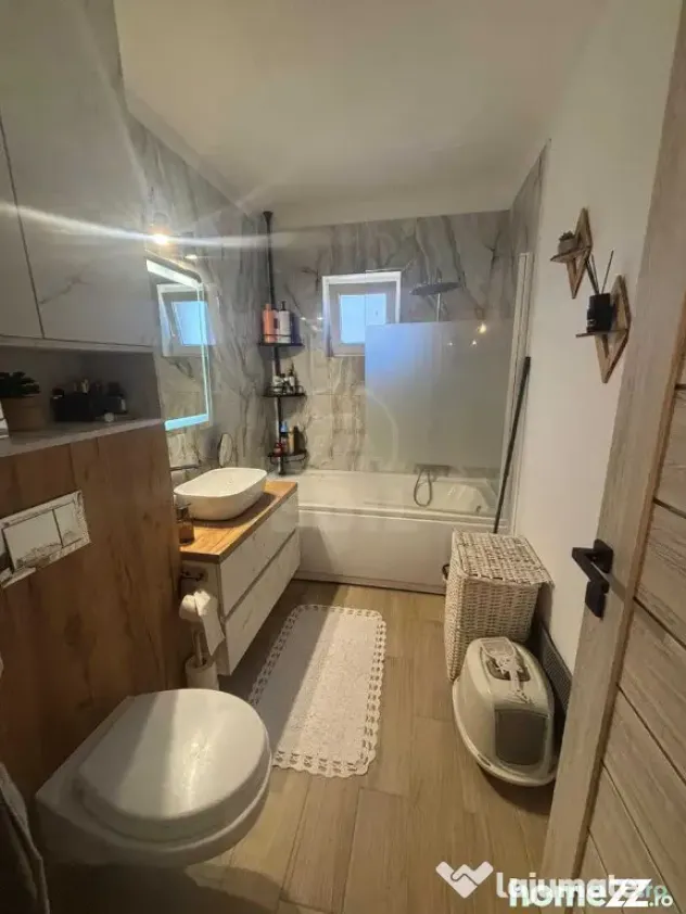 Apartament 2 camere decomandat zona Eroilor - Floresti (Cluj)